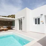Hotel de apartamente Theros Luxury Villas 4*