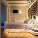 Theros Luxury Villas Damatria