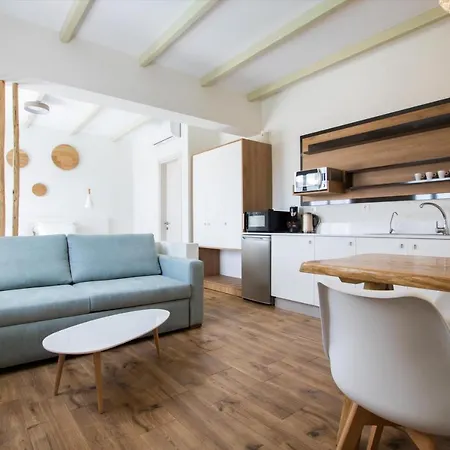 Theros Luxury Villas Lejlighedshotel 4*