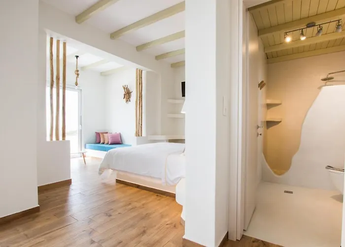 Theros Luxury Villas アパートホテル