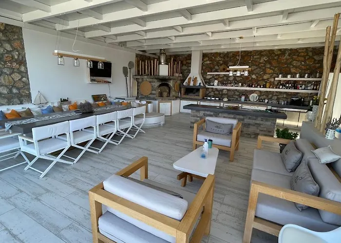 Theros Luxury Villas 4*