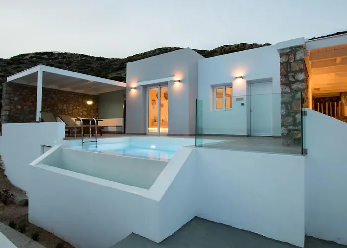 Theros Luxury Villas Damatria