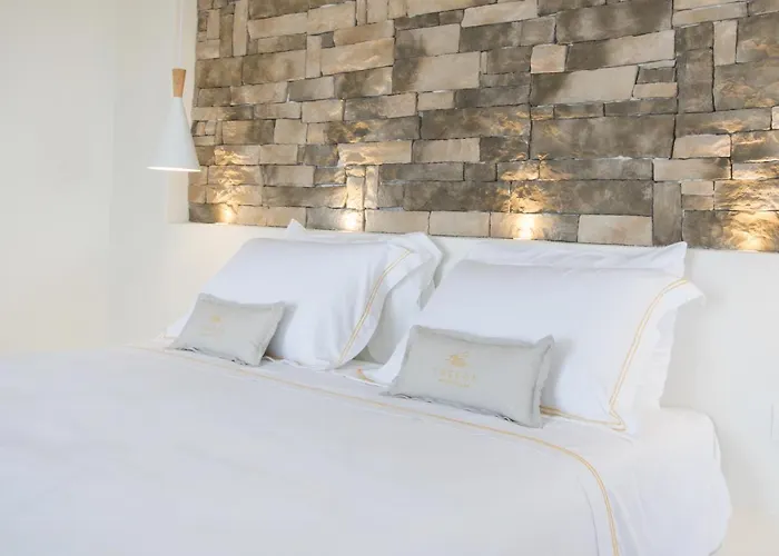 アパートホテル Theros Luxury Villas