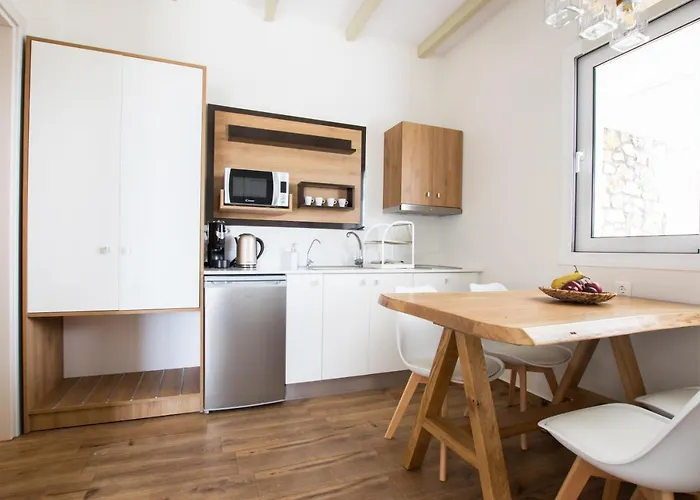 Theros Luxury Villas 4* Damatria